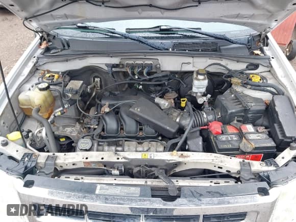 ✅ 2008 Ford Escape Limited • VIN: 1FMCU94128KE80028 • Lot: 42168190. Listed on IAAI with 180,565 mi. Free auction sales archive from the USA and detailed vehicle history report at DreamBid. Image 10.