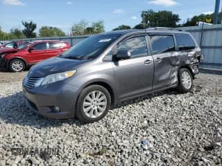 ✅ 2011 Toyota Sienna XLE • VIN: 5TDDK3DC2BS024026 • Лот: 71087325. Опубликован ранее на Copart с пробегом 154 506 миль. Бесплатный доступ к архиву аукционных продаж из США и подробный отчёт об истории автомобиля на DreamBid. Изображение 1.