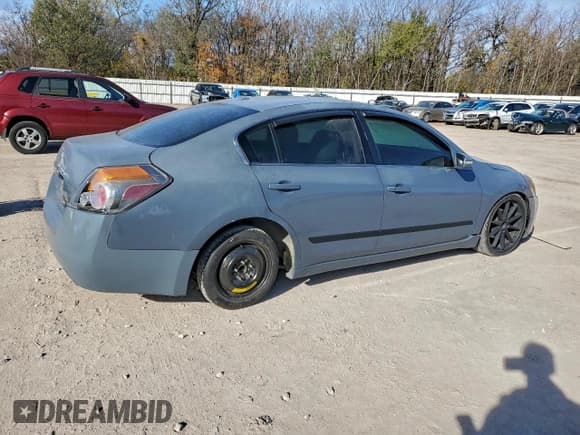 ✅ 2012 Nissan Altima S • VIN: 1N4AL2AP4CC137907 • Лот: 94778295. Опубликован ранее на Copart с пробегом 132 386 миль. Бесплатный доступ к архиву аукционных продаж из США и подробный отчёт об истории автомобиля на DreamBid. Изображение 3.