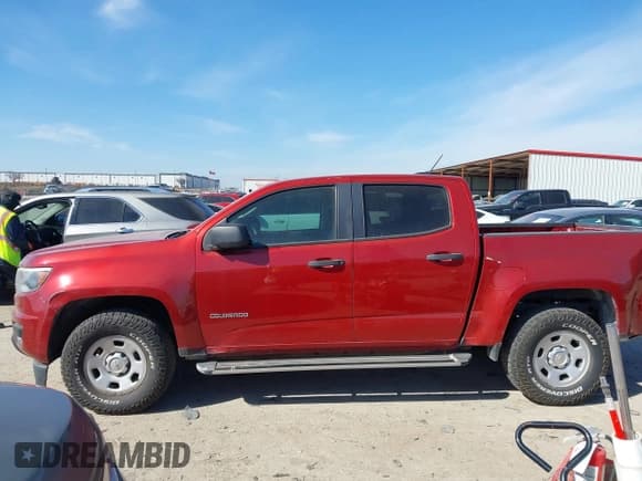 ✅ 2016 Chevrolet Colorado 2WD WT • VIN: 1GCGSBEAXG1228727 • Lot: 41573964. Listed on IAAI with 129,634 mi. Free auction sales archive from the USA and detailed vehicle history report at DreamBid. Image 14.