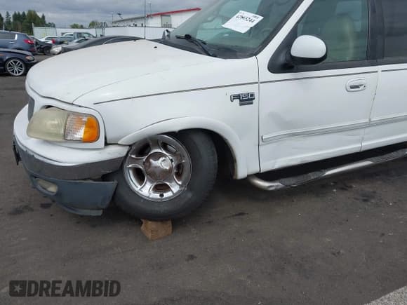 ✅ 2001 Ford F-150 XLT • VIN: 1FTRW08L61KE62587 • Lot: 42865244. Wystawiony na IAAI z przebiegiem Nie podano. Bezpłatny archiwum sprzedaży aukcyjnych z USA i szczegółowy raport historii pojazdu na DreamBid. Zdjęcie 6.