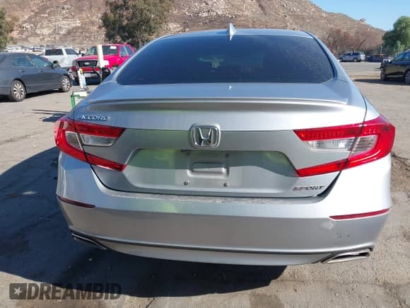 ✅ 2018 Honda Accord Sport • VIN: 1HGCV1F38JA109177 • Lot: 43616699. Wystawiony na IAAI z przebiegiem 108 085 mil. Bezpłatny archiwum sprzedaży aukcyjnych z USA i szczegółowy raport historii pojazdu na DreamBid. Zdjęcie 16.