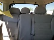 ✅ 2006 Ford Escape XLT • VIN: 1FMCU93196KD36572 • Lot: 81878525. Wystawiony na Copart z przebiegiem 205 608 mil. Bezpłatny archiwum sprzedaży aukcyjnych z USA i szczegółowy raport historii pojazdu na DreamBid. Zdjęcie 10.