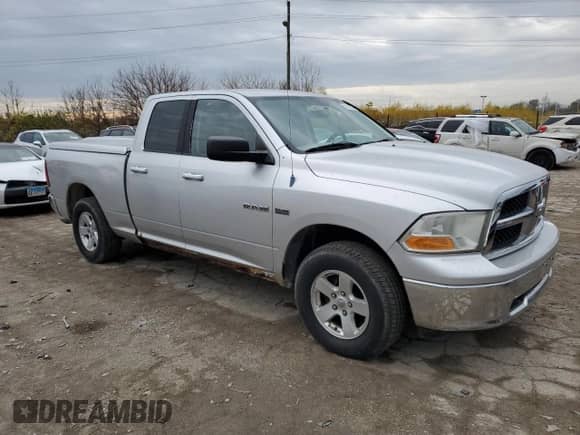 2009 Dodge 1500 SLT z VIN 1D3HV18T89S784204, wystawiony jako Copart lot #81403824 z przebiegiem 270 906 mil mil oraz Czysty tytuł • Clean title. Historia ofert i sprzedaży dostępna na DreamBid. Obrazek 4.