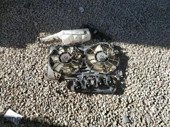 ✅ 2015 Chevrolet Camaro SS • VIN: 2G1FK1EJ7F9255103 • Лот: 91909465. Опубликован ранее на Copart с пробегом 86 619 миль. Бесплатный доступ к архиву аукционных продаж из США и подробный отчёт об истории автомобиля на DreamBid. Изображение 12.