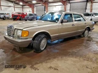 ✅ 1986 Mercedes-Benz 420 SEL • VIN: WDBCA35D2GA246302 • Lot: 87239744. Wystawiony na Copart z przebiegiem 101 975 mil. Bezpłatny archiwum sprzedaży aukcyjnych z USA i szczegółowy raport historii pojazdu na DreamBid. Zdjęcie 1.