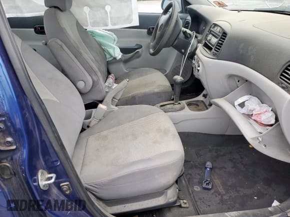 ✅ 2010 Hyundai Accent GLS • VIN: KMHCN4AC5AU470013 • Лот: 50690085. Опубликован ранее на Copart с пробегом Не указан. Бесплатный доступ к архиву аукционных продаж из США и подробный отчёт об истории автомобиля на DreamBid. Изображение 7.