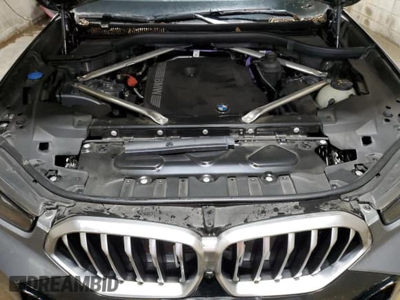 ✅ 2024 BMW X6 xDrive40i • VIN: 5UX33EX01R9S30113 • Лот: 62905085. Опубликован ранее на Copart с пробегом 10 076 миль. Бесплатный доступ к архиву аукционных продаж из США и подробный отчёт об истории автомобиля на DreamBid. Изображение 12.