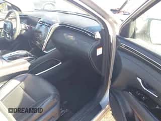 ✅ 2022 Hyundai Tucson Limited • VIN: KM8JECA16NU031649 • Lot: 43544252. Wystawiony na IAAI z przebiegiem 48 612 mil mil. Skorzystaj z bezpłatnego archiwum sprzedaży aukcyjnych z USA i zobacz szczegółowy raport historii pojazdu na DreamBid. Zdjęcie 5.