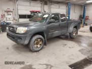 ✅ 2010 Toyota Tacoma • VIN: 5TEUX4EN4AZ686537 • Lot: 43882409. Listed on IAAI with 154,906 mi. Free auction sales archive from the USA and detailed vehicle history report at DreamBid. Image 2.