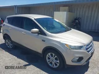 ✅ 2017 Ford Escape SE • VIN: 1FMCU0G9XHUE16370 • Лот: 42795689. Опубликован ранее на IAAI с пробегом 93 401 миль. Бесплатный доступ к архиву аукционных продаж из США и подробный отчёт об истории автомобиля на DreamBid. Изображение 1.