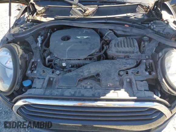 ✅ 2017 MINI Clubman Cooper • VIN: WMWLN5C34H2E33791 • Lot: 68757405. Wystawiony na Copart z przebiegiem 73 294 mil. Bezpłatny archiwum sprzedaży aukcyjnych z USA i szczegółowy raport historii pojazdu na DreamBid. Zdjęcie 12.