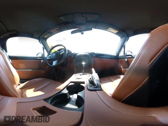 ✅ 2007 Mazda MX-5 Miata Grand Touring • VIN: JM1NC26F670130217 • Лот: 43073316. Опубликован ранее на IAAI с пробегом 44 462 миль. Бесплатный доступ к архиву аукционных продаж из США и подробный отчёт об истории автомобиля на DreamBid. Изображение 18.