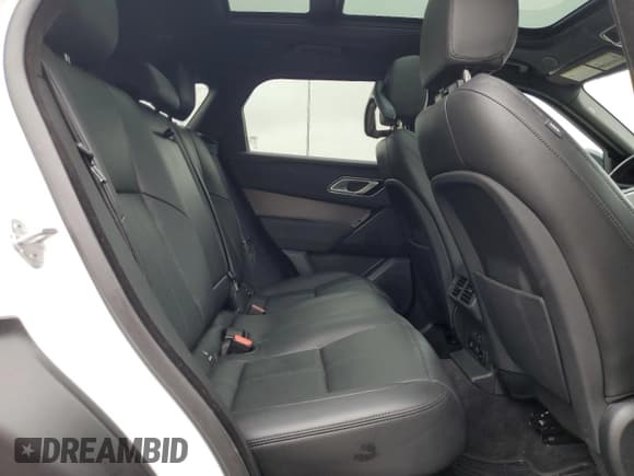 ✅ 2024 Land Rover Range Rover Velar Dynamic SE • VIN: SALYL2EX0RA373910 • Лот: 61033545. Опубликован ранее на Copart с пробегом 31 422 миль. Бесплатный доступ к архиву аукционных продаж из США и подробный отчёт об истории автомобиля на DreamBid. Изображение 11.