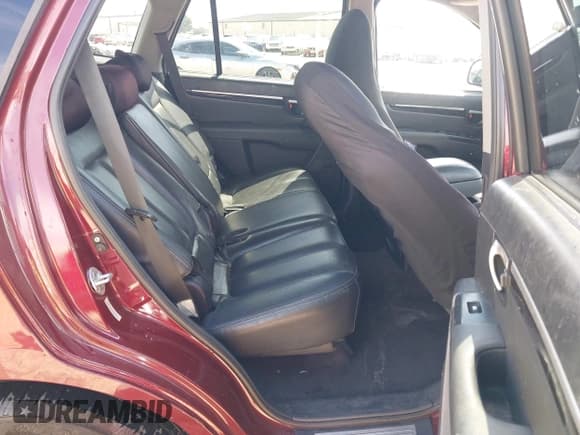 ✅ 2008 Hyundai Santa Fe SE • VIN: 5NMSH13E18H170524 • Lot: 43337716. Wystawiony na IAAI z przebiegiem 242 356 mil. Bezpłatny archiwum sprzedaży aukcyjnych z USA i szczegółowy raport historii pojazdu na DreamBid. Zdjęcie 8.