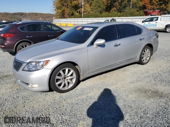 ✅ 2007 Lexus LS 460 L • VIN: JTHGL46F175010850 • Lot: 91517085. Listed on Copart with 215,006 mi. Free auction sales archive from the USA and detailed vehicle history report at DreamBid. Image 1.