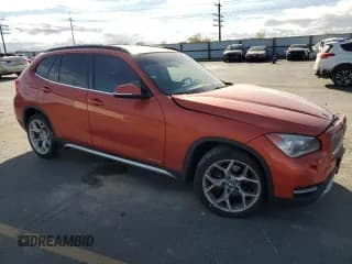 ✅ 2013 BMW X1 xDrive28i • VIN: WBAVL1C55DVR82205 • Лот: 91416605. Опубликован ранее на Copart с пробегом 131 379 миль. Бесплатный доступ к архиву аукционных продаж из США и подробный отчёт об истории автомобиля на DreamBid. Изображение 4.