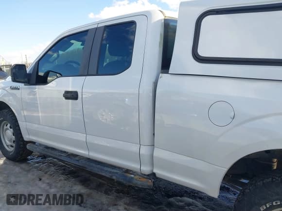 ✅ 2017 Ford F-150 XL • VIN: 1FTFX1EF3HFB90524 • Lot: 41451534. Listed on IAAI with 156,782 mi. Free auction sales archive from the USA and detailed vehicle history report at DreamBid. Image 14.