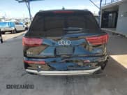 ✅ 2018 Audi Q7 Premium Plus • VIN: WA1LAAF74JD021717 • Lot: 71249505. Wystawiony na Copart z przebiegiem 91 859 mil. Bezpłatny archiwum sprzedaży aukcyjnych z USA i szczegółowy raport historii pojazdu na DreamBid. Zdjęcie 6.