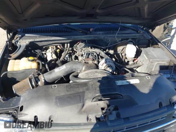 ✅ 2001 Chevrolet Silverado 1500 LS • VIN: 2GCEC19VX11142637 • Lot: 43633573. Listed on IAAI with 232,476 mi. Free auction sales archive from the USA and detailed vehicle history report at DreamBid. Image 10.