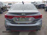 ✅ 2020 Kia Forte GT-Line • VIN: 3KPF34AD6LE213279 • Lot: 42173509. Wystawiony na IAAI z przebiegiem 182 214 mil. Bezpłatny archiwum sprzedaży aukcyjnych z USA i szczegółowy raport historii pojazdu na DreamBid. Zdjęcie 16.