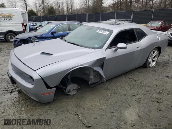 ✅ 2018 Dodge Challenger R/T • VIN: 2C3CDZBT8JH211655 • Lot: 86293584. Wystawiony na Copart z przebiegiem 61 667 mil. Bezpłatny archiwum sprzedaży aukcyjnych z USA i szczegółowy raport historii pojazdu na DreamBid. Zdjęcie 1.