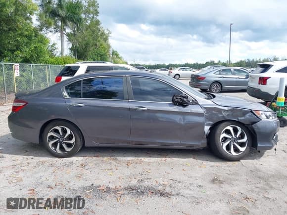 ✅ 2016 Honda Accord EX • VIN: 1HGCR2F01GA021144 • Lot: 43514752. Wystawiony na IAAI z przebiegiem 32 544 mil. Bezpłatny archiwum sprzedaży aukcyjnych z USA i szczegółowy raport historii pojazdu na DreamBid. Zdjęcie 13.