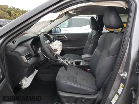 2024 Mitsubishi Outlander SE с VIN JA4J4VA83RZ035158, выставлен на аукционе Copart как лот 89852345 с пробегом 21 948 миль миль и Списание • Salvage title. История ставок и продаж доступна на DreamBid. Изображение 7.