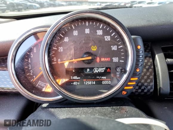 ✅ 2017 MINI Hardtop Cooper S • VIN: WMWXP7C39H3B94966 • Лот: 84482275. Опубликован ранее на Copart с пробегом 125 814 миль. Бесплатный доступ к архиву аукционных продаж из США и подробный отчёт об истории автомобиля на DreamBid. Изображение 9.