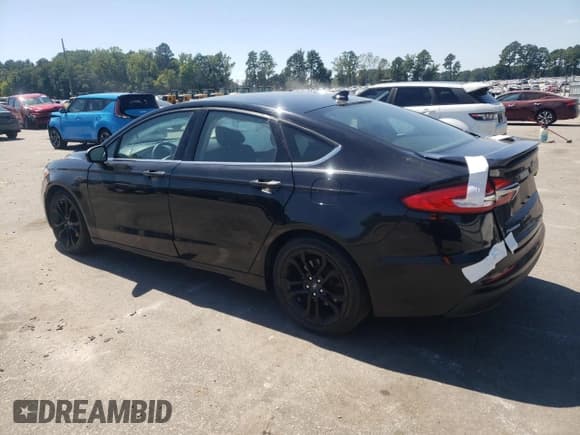 ✅ 2019 Ford Fusion SE • VIN: 3FA6P0HD9KR229122 • Лот: 71047885. Опубликован ранее на Copart с пробегом 85 993 миль. Бесплатный доступ к архиву аукционных продаж из США и подробный отчёт об истории автомобиля на DreamBid. Изображение 2.