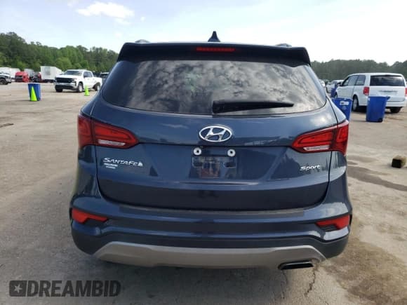 ✅ 2017 Hyundai Santa Fe 2.4L • VIN: 5NMZU3LB2HH012804 • Лот: 50684524. Опубликован ранее на Copart с пробегом 68 648 миль. Бесплатный доступ к архиву аукционных продаж из США и подробный отчёт об истории автомобиля на DreamBid. Изображение 6.