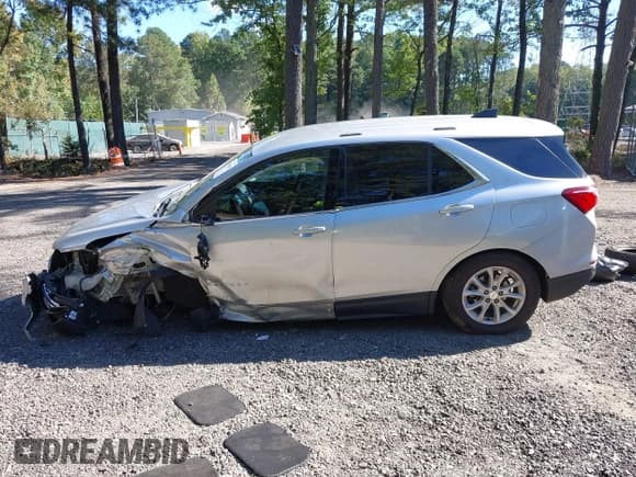 ✅ 2019 Chevrolet Equinox LT • VIN: 3GNAXJEV6KS592954 • Lot: 43366008. Listed on IAAI with 84,864 mi. Free auction sales archive from the USA and detailed vehicle history report at DreamBid. Image 14.