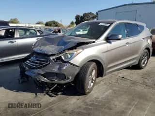 2018 Hyundai Santa Fe 2.4L с VIN 5XYZT3LB8JG563256, выставлен на аукционе Copart как лот 81733685 с пробегом 129 633 миль миль и Списание • Salvage title. История ставок и продаж доступна на DreamBid. Изображение 1.