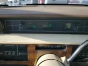 ✅ 1987 Cadillac DeVille • VIN: 1G6CD118XH4336337 • Лот: 86147724. Опубликован ранее на Copart с пробегом 121 598 миль. Бесплатный доступ к архиву аукционных продаж из США и подробный отчёт об истории автомобиля на DreamBid. Изображение 9.