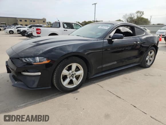 ✅ 2018 Ford Mustang EcoBoost • VIN: 1FA6P8TH2J5125811 • Lot: 89643125. Wystawiony na Copart z przebiegiem 57 273 mil. Bezpłatny archiwum sprzedaży aukcyjnych z USA i szczegółowy raport historii pojazdu na DreamBid. Zdjęcie 1.