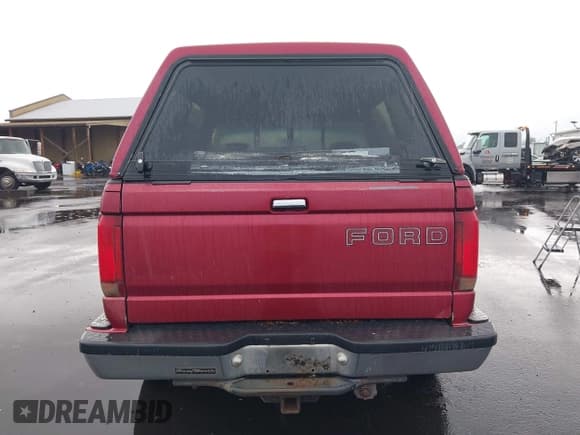 ✅ 1992 Ford F-150 • VIN: 1FTEF14H0NKB65245 • Lot: 43295804. Listed on IAAI with 160,114 mi. Free auction sales archive from the USA and detailed vehicle history report at DreamBid. Image 17.