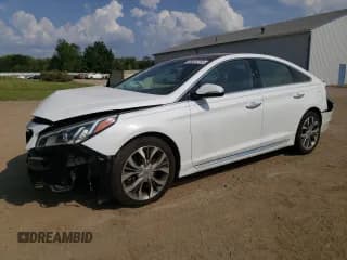 ✅ 2015 Hyundai Sonata Limited • VIN: 5NPE34AB7FH262128 • Lot: 68826755. Listed on Copart with 92,445 mi. Free auction sales archive from the USA and detailed vehicle history report at DreamBid. Image 1.