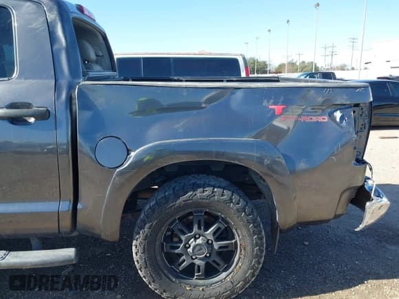 ✅ 2013 Toyota Tundra • VIN: 5TFDM5F17DX046599 • Lot: 41208111. Listed on IAAI with 162,519 mi. Free auction sales archive from the USA and detailed vehicle history report at DreamBid. Image 6.