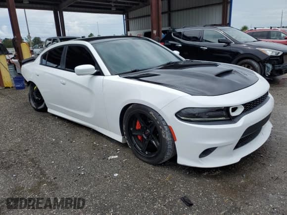 ✅ 2018 Dodge Charger R/T Scat Pack • VIN: 2C3CDXGJ4JH129563 • Lot: 69248895. Wystawiony na Copart z przebiegiem 95 148 mil. Bezpłatny archiwum sprzedaży aukcyjnych z USA i szczegółowy raport historii pojazdu na DreamBid. Zdjęcie 4.