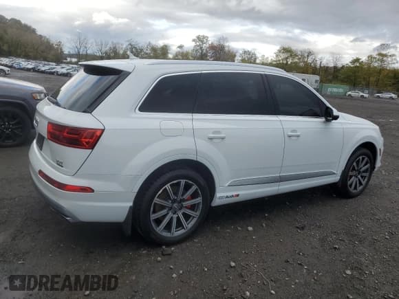 ✅ 2017 Audi Q7 Premium Plus • VIN: WA1LAAF73HD035134 • Lot: 87346025. Wystawiony na Copart z przebiegiem 77 196 mil. Bezpłatny archiwum sprzedaży aukcyjnych z USA i szczegółowy raport historii pojazdu na DreamBid. Zdjęcie 3.