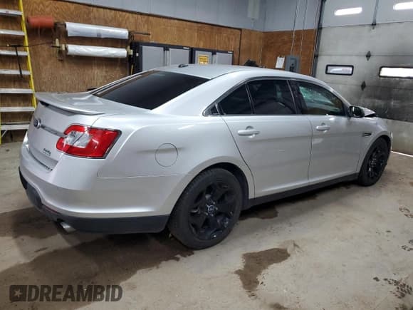 ✅ 2012 Ford Taurus SHO • VIN: 1FAHP2KT8CG138579 • Лот: 80140245. Опубликован ранее на Copart с пробегом 134 391 миль. Бесплатный доступ к архиву аукционных продаж из США и подробный отчёт об истории автомобиля на DreamBid. Изображение 3.