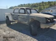 ✅ 2004 Chevrolet Silverado 2500HD LS • VIN: 1GCHK23254F252982 • Lot: 86218595. Wystawiony na Copart z przebiegiem Nie podano. Bezpłatny archiwum sprzedaży aukcyjnych z USA i szczegółowy raport historii pojazdu na DreamBid. Zdjęcie 4.