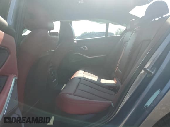 ✅ 2024 BMW 3 Series M340i xDrive • VIN: 3MW49FF07R8E04074 • Lot: 64694255. Wystawiony na Copart z przebiegiem Nie podano. Bezpłatny archiwum sprzedaży aukcyjnych z USA i szczegółowy raport historii pojazdu na DreamBid. Zdjęcie 10.