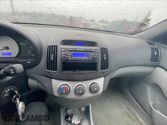 ✅ 2007 Hyundai Elantra GLS • VIN: KMHDU45D07U068080 • Lot: 71568784. Wystawiony na Copart z przebiegiem Nie podano mil. Skorzystaj z bezpłatnego archiwum sprzedaży aukcyjnych z USA i zobacz szczegółowy raport historii pojazdu na DreamBid. Zdjęcie 8.