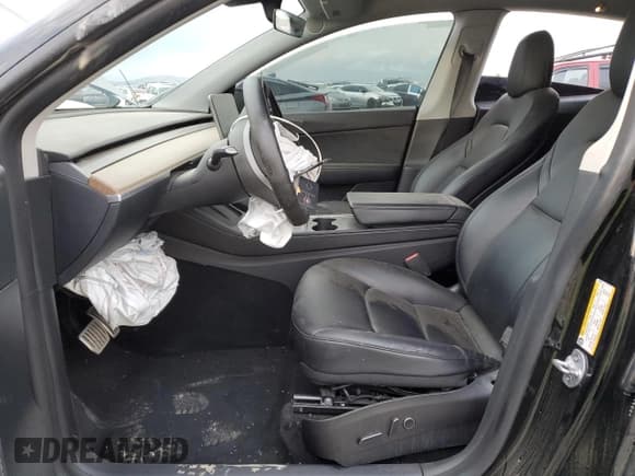 ✅ 2022 Tesla Model Y Performance • VIN: 7SAYGDEF7NF484490 • Lot: 86509665. Listed on Copart with 135,826 mi. Free auction sales archive from the USA and detailed vehicle history report at DreamBid. Image 7.