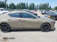 ✅ 2024 Mazda 3 Carbon Edition • VIN: JM1BPBYY1R1710008 • Лот: 42453769. Опубликован ранее на IAAI с пробегом 35 256 миль. Бесплатный доступ к архиву аукционных продаж из США и подробный отчёт об истории автомобиля на DreamBid. Изображение 13.
