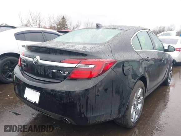 ✅ 2017 Buick Regal Premium II • VIN: 2G4GS5GXXH9110138 • Lot: 43777904. Listed on IAAI with 73,043 mi. Free auction sales archive from the USA and detailed vehicle history report at DreamBid. Image 4.