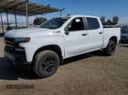 ✅ 2022 Chevrolet Silverado 1500 LT Trail Boss • VIN: 1GCPYFED1NZ200359 • Lot: 80747425. Wystawiony na Copart z przebiegiem 50 119 mil. Bezpłatny archiwum sprzedaży aukcyjnych z USA i szczegółowy raport historii pojazdu na DreamBid. Zdjęcie 1.