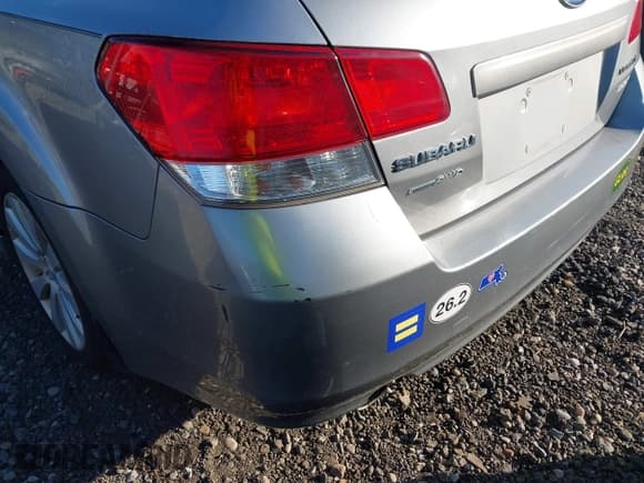 ✅ 2011 Subaru Legacy Limited Power Moon • VIN: 4S3BMBK6XB3239003 • Lot: 43355260. Listed on IAAI with Not provided. Free auction sales archive from the USA and detailed vehicle history report at DreamBid. Image 6.