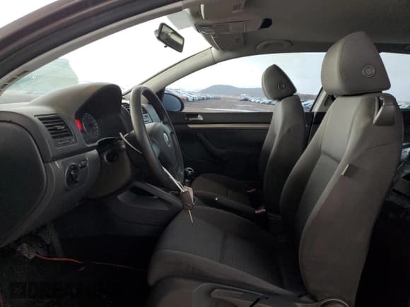 ✅ 2007 Volkswagen Rabbit • VIN: WVWAR71K47W211969 • Lot: 81892155. Listed on Copart with 150,859 mi. Free auction sales archive from the USA and detailed vehicle history report at DreamBid. Image 7.